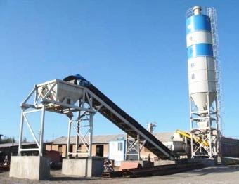 300噸穩(wen)定土(tu)拌(ban)合(he)站(zhan)